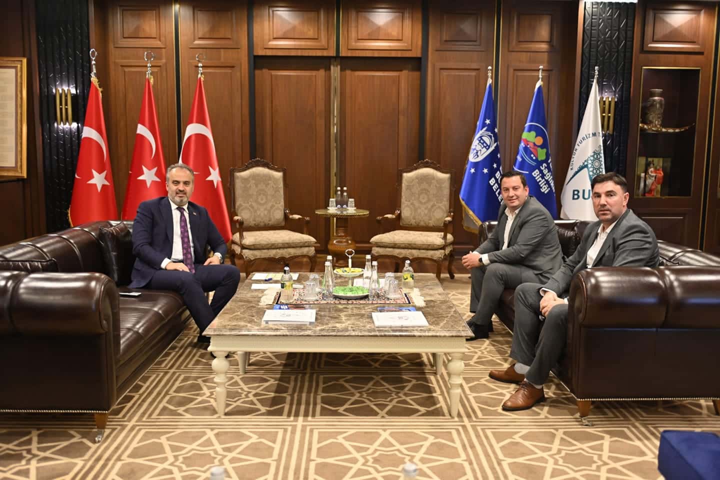 BELEDİYE BAŞKANIMIZ, BURSA BÜYÜKŞEHİR BELEDİYE BAŞKANI AKTAŞ İLE GÖRÜŞTÜ